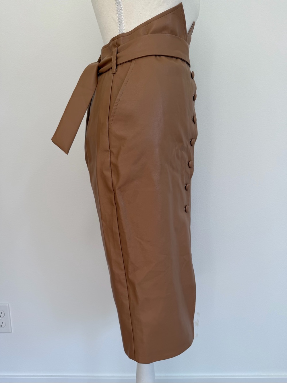 NWT Revolve Bardot Tie Waist Skirt in Tan Size 8 - Picture 4 of 6
